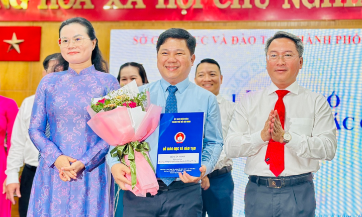 Chánh văn phòng Sở GD&ĐT TP.HCM được bổ nhiệm làm Hiệu trưởng Trường THPT Chuyên Lê Hồng Phong