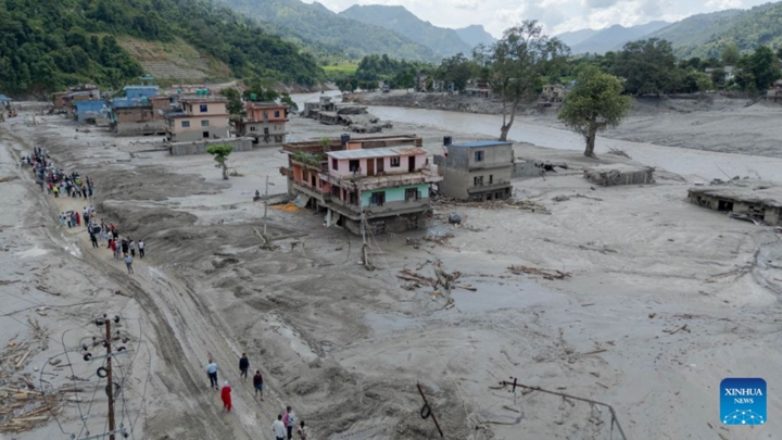 Lũ quét tại biên giới Nepal - Trung Quốc: Số người thiệt mạng tăng lên gần 600 người, gần 2.500 người vẫn mất tích