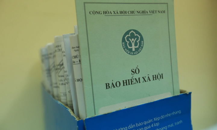 Công ty nợ BHXH mà vẫn trích tiền lương đóng BHXH, người lao động có thể khởi kiện