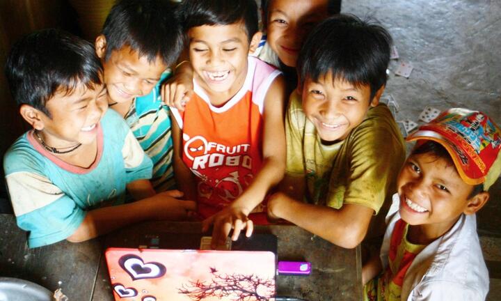 Khẩn trương rà soát, thực hiện đầy đủ chế độ đối với học sinh thuộc diện chính sách, khó khăn