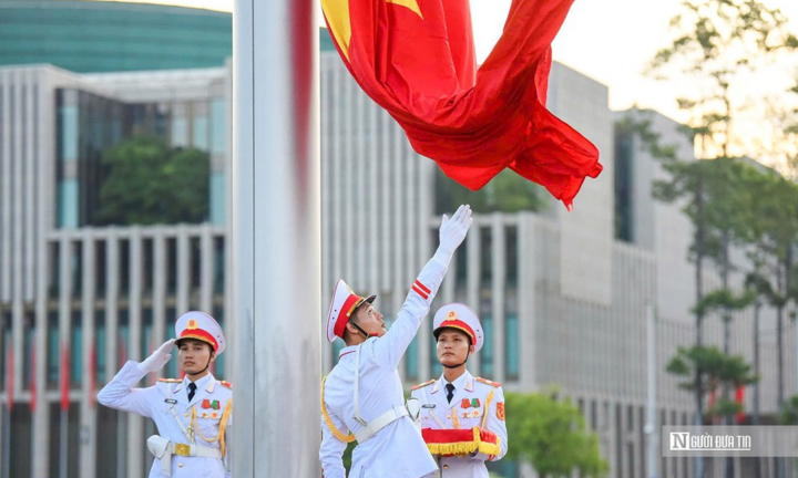 Trang nghiêm Lễ thượng cờ mừng ngày Quốc khánh 2/9