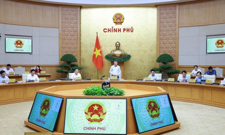 Thủ tướng Lê Minh Hưng chỉ đạo Bộ GD&ĐT rà soát ngay việc cung ứng, bảo đảm sách giáo khoa