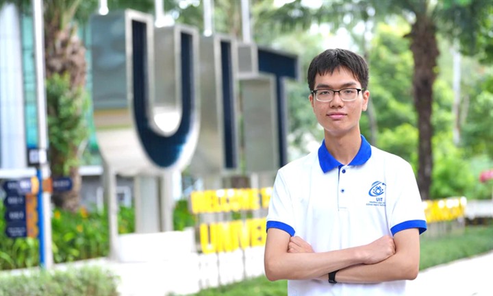 Chân dung Thủ khoa 108,33 điểm của ngành có điểm chuẩn cao nhất cả nước