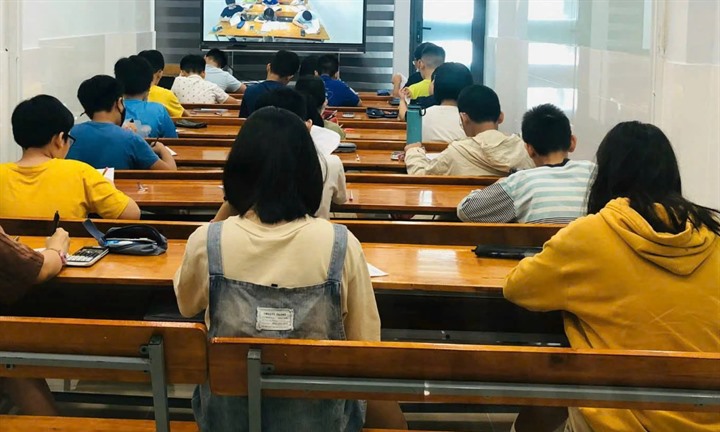 Doanh thu dưới 1 tỷ đồng, chủ hộ kinh doanh có phải đóng BHXH bắt buộc?