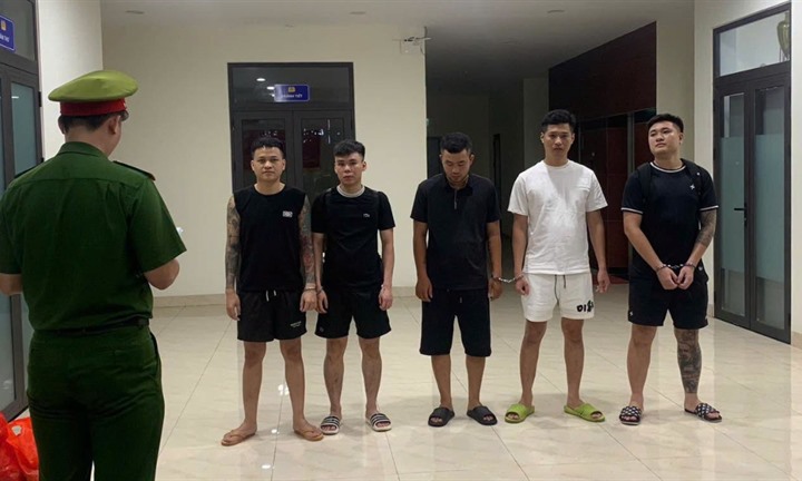 Bắt nhóm đối tượng mạo danh “Huấn Hoa Hồng”, giăng bẫy cho vay online chiếm đoạt hơn 4 tỷ đồng