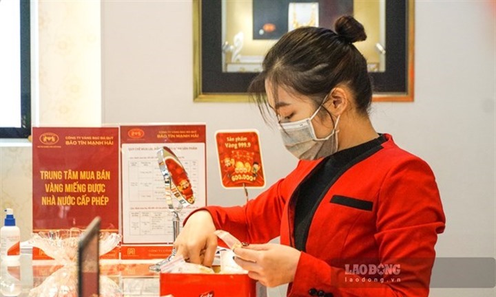 Giá vàng chốt phiên ngày 5/9: Giá vàng trong nước giảm 1 triệu đồng/lượng