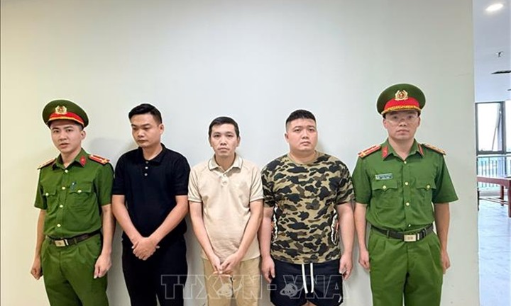 Công an triệu tập 3 đối tượng liên quan vụ xe cứu thương thu 9,5 triệu đồng của gia đình bệnh nhân ở Thanh Hóa