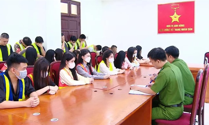 Cảnh báo ma túy 