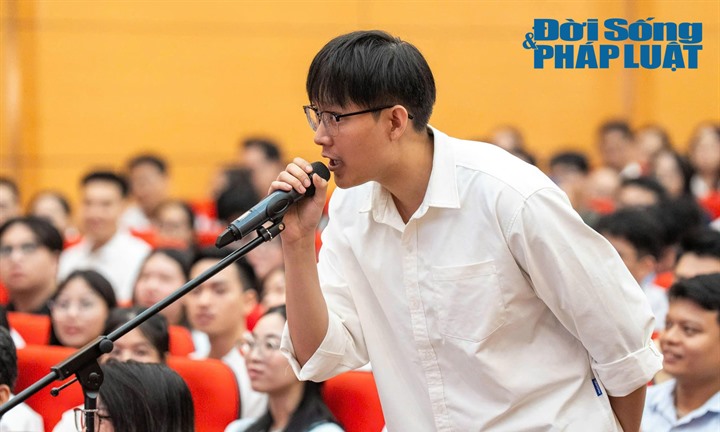 Nam thủ khoa bác sĩ nội trú chọn ngành Sản phụ khoa trong ngày Match Day