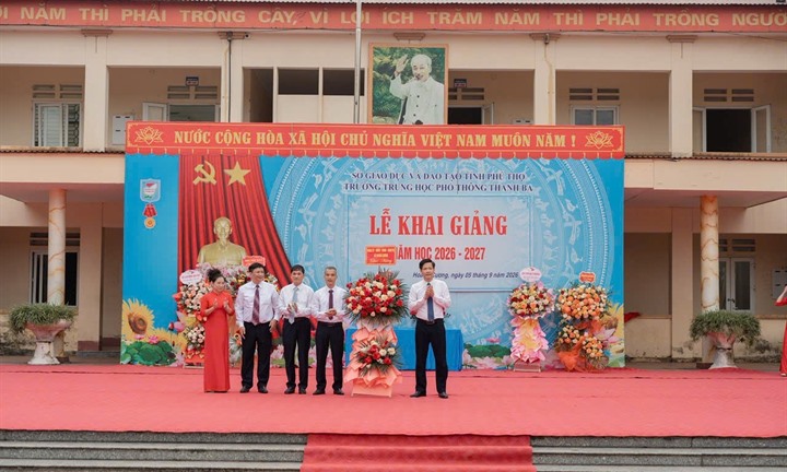 Trường THPT Thanh Ba thực hiện tốt công tác bồi dưỡng đội ngũ giáo viên, nâng cao chất lượng giáo dục