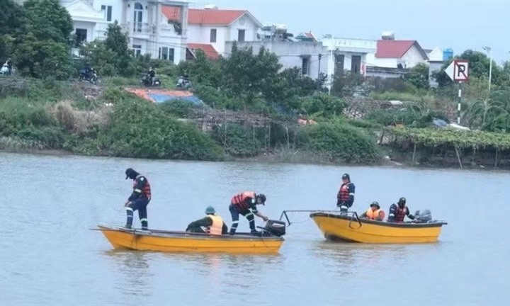 Tìm thấy thi thể thiếu tá quân đội mất tích khi cứu người trên sông Trà Lý