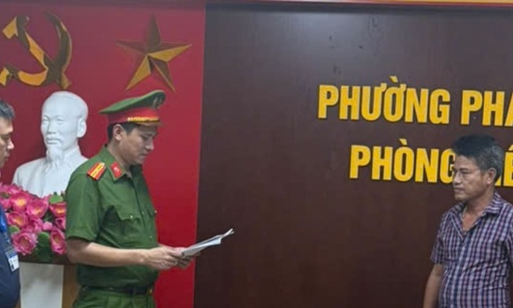 Khởi tố 2 người tập kết trái phép chất thải xây dựng ở Thái Nguyên