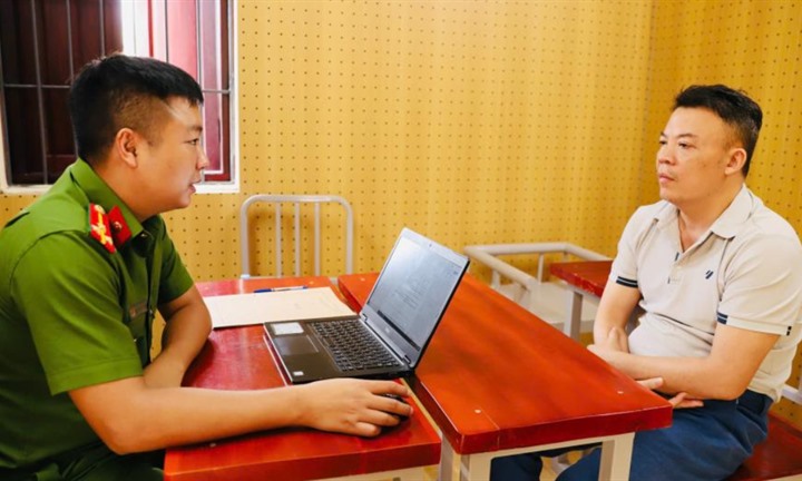 Khởi tố người đàn ông giả danh lãnh đạo Bộ Công an , nhận tiền “can thiệp” vi phạm giao thông