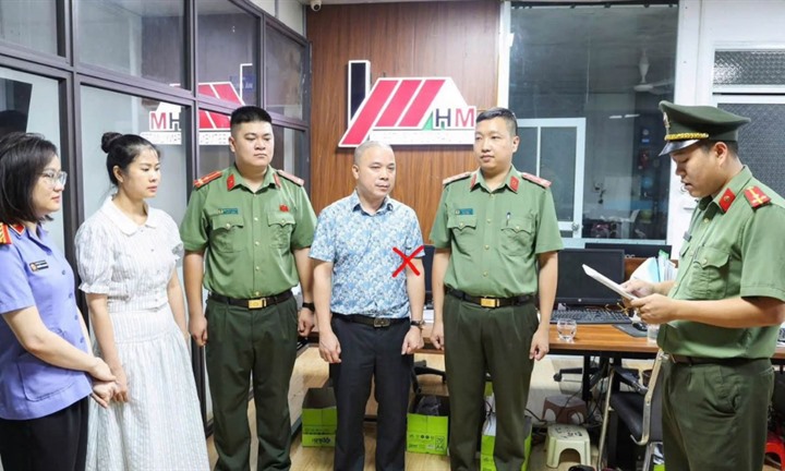 Lộ thủ đoạn làm giả hồ sơ để mua nhà ở xã hội, 4 người bị khởi tố