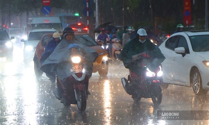 Dự báo thời tiết ngày 15/9: Mưa bao phủ miền Bắc, Hà Nội và nhiều tỉnh thành có mưa to đến rất to