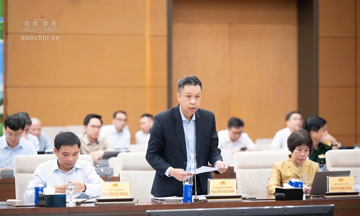 Sửa Luật Điện lực: Đề xuất áp dụng giá điện sinh hoạt theo giờ