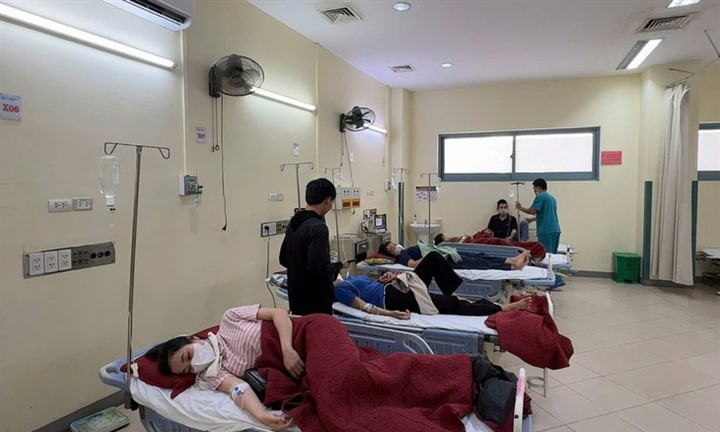 Vụ 222 công nhân Huế ngộ độc thực phẩm: Tìm thấy 2 loại vi khuẩn trong 5 món ăn