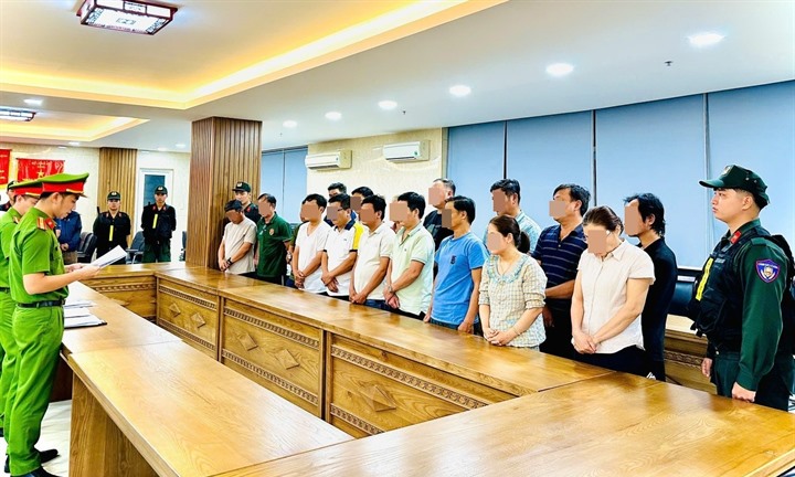 Khởi tố, bắt tạm giam nhóm đối tượng liên quan đến vụ án đưa, nhận, môi giới hối lộ