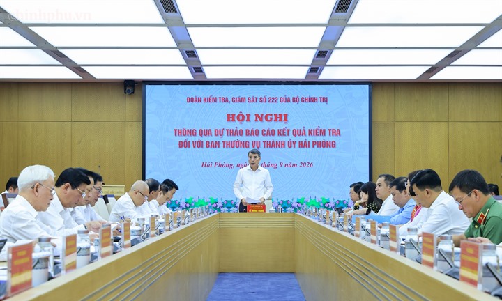 Thủ tướng: Đổi mới đánh giá cán bộ là khâu đột phá và chính sách với cán bộ cũng không thể cào bằng