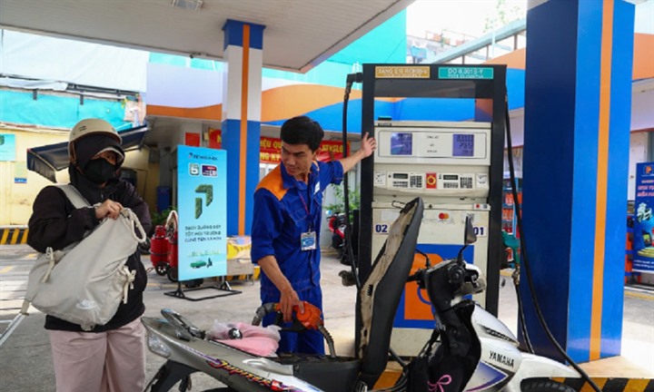 Giá xăng dầu mới nhất hôm nay 25/9: Giá xăng trong nước ở mức bao nhiêu 1 lít?
