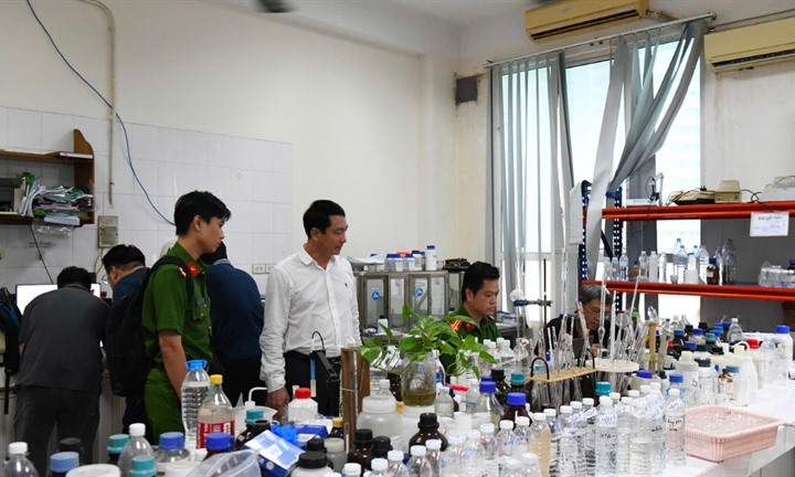 Danh sách Giám đốc, Phó giám đốc bị khởi tố trong vụ sửa kết quả quan trắc từ “không đạt” thành “đạt”