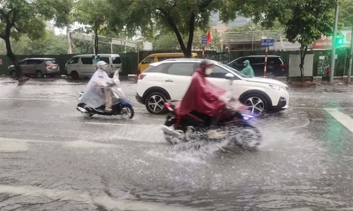 Dự báo thời tiết ngày 7/10: Hà Nội lạnh nhất 20 độ C, một số tỉnh thành có mưa rất to trong hôm nay