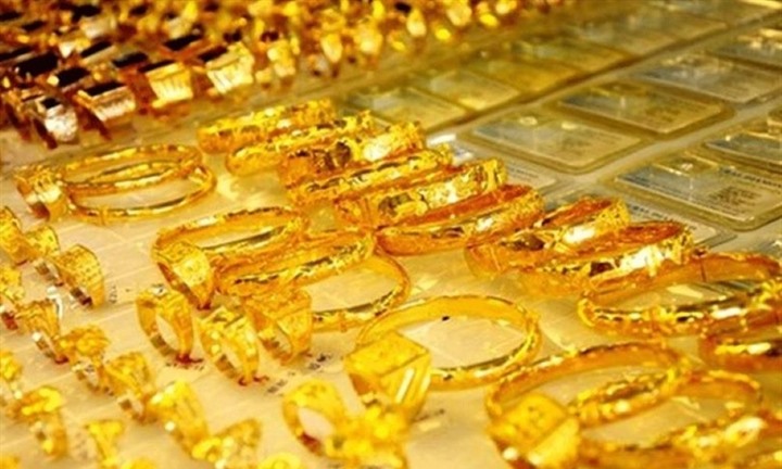 Chốt phiên giá vàng 8/10: Giá vàng trong nước đi ngang, có thương hiệu giảm tới 400 nghìn đồng