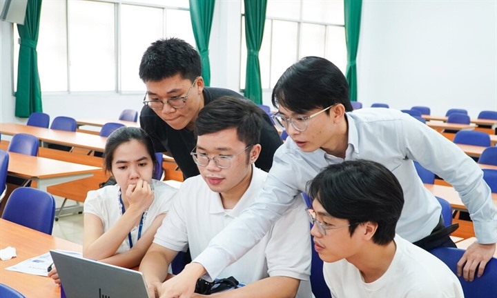 Giáo dục 24h: Bỏ đề xuất giảng viên đi học nước ngoài được hưởng nguyên lương