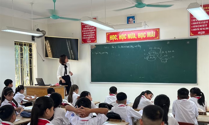 Giáo dục 24h: Hà Nội nghiêm cấm ép buộc học sinh tham gia chương trình liên kết nước ngoài