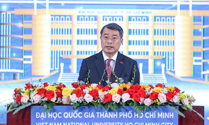 Thủ tướng Lê Minh Hưng dự lễ khai khóa Đại học Quốc gia TP Hồ Chí Minh