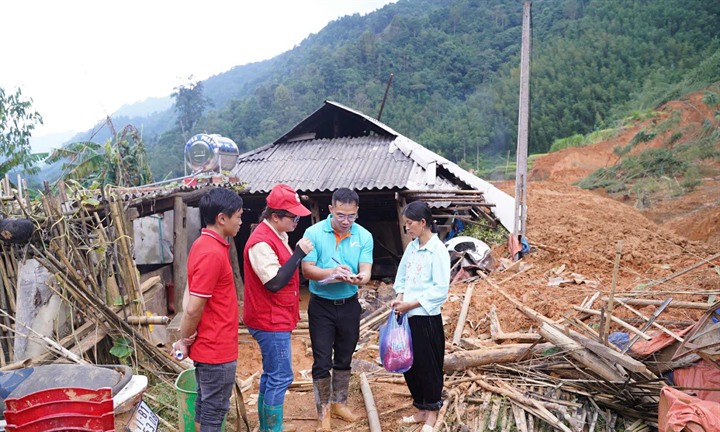Nhà sáng lập Quỹ Thiện tâm Phạm Thu Hương: “Làm từ thiện cần có kỷ luật”