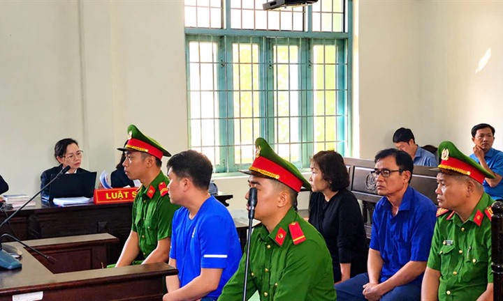 Dự kiến hôm nay (15/10), tuyên án tài xế gây tai nạn khiến nữ sinh 14 tuổi ở Vĩnh Long tử vong