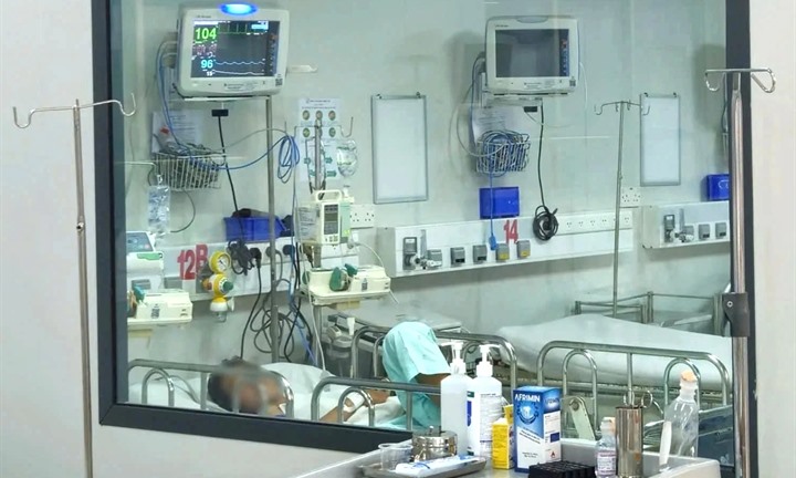 Ba học sinh mắc bệnh não mô cầu, một em tử vong: TP.HCM họp khẩn