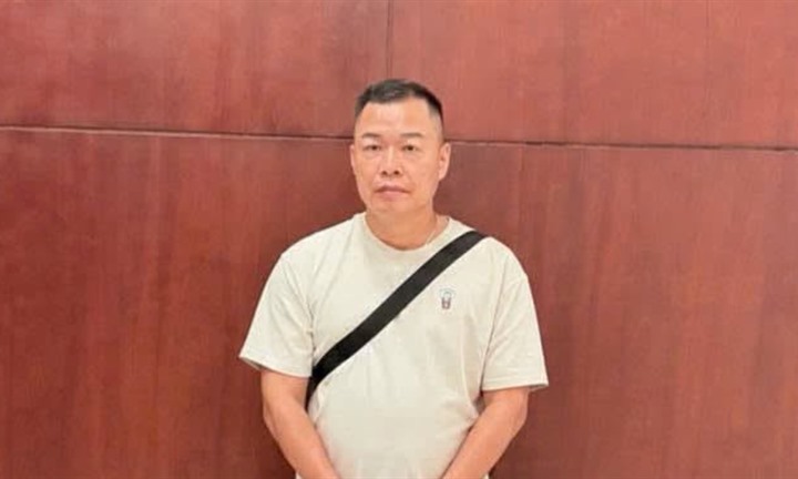 Bắt tạm giam Tôn Bằng, chồng cũ của TikToker Hằng Du Mục