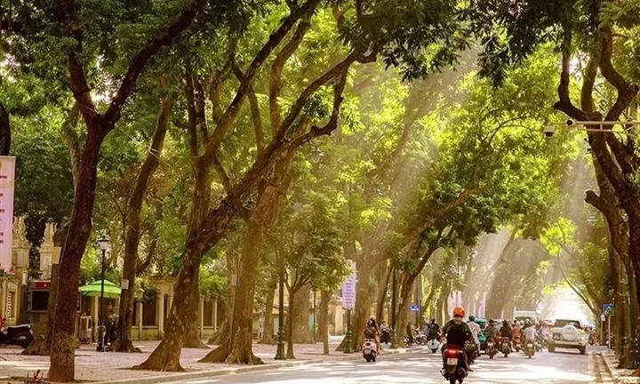 Dự báo thời tiết 19/10: Miền Bắc và Hà Nội chưa hết nắng nóng