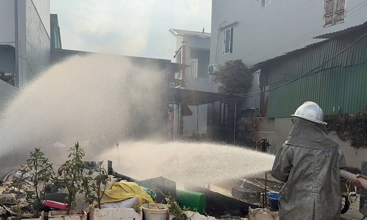 Vụ hơn 40 người nghi ngộ độc khí ở Hà Nội: 2 bệnh nhân rất nặng, nguy cơ mù mắt