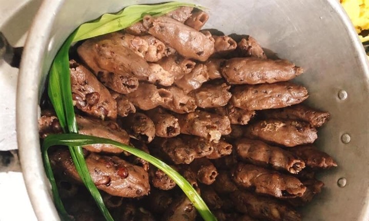 Du lịch Quảng Trị nếm thử 5 thức bánh dân dã: Có món ăn mang tên độc lạ, vừa ăn vừa thổi sáo vui tai