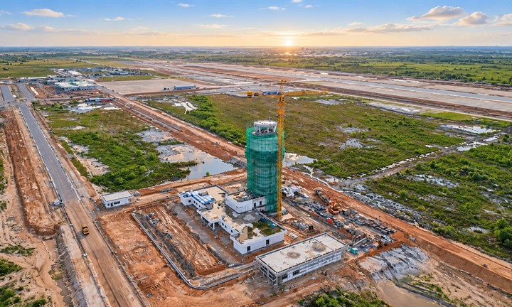 Quảng Trị và T&T Group bàn cách gỡ khó khăn, tăng tốc triển khai loạt dự án trọng điểm
