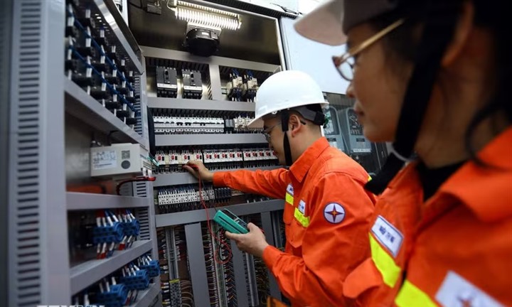 So sánh tiền điện khi biểu giá điện rút ngắn từ 6 xuống 5 bậc