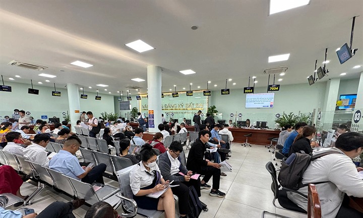 Sang tên sổ đỏ thừa kế, có bị áp dụng hạn mức đất ở mới?