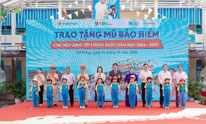 Hơn 1.000 học sinh, phụ huynh tại Đà Nẵng được hướng dẫn an toàn giao thông