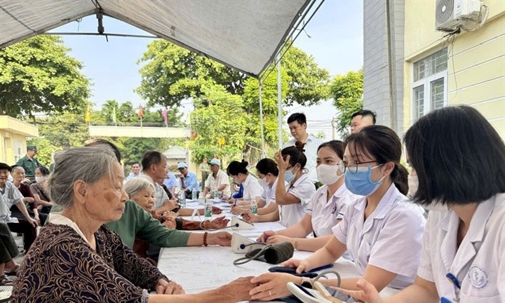 Hà Nội đặt mục tiêu đến năm 2030, 100% người yếu thế có hồ sơ an sinh xã hội số