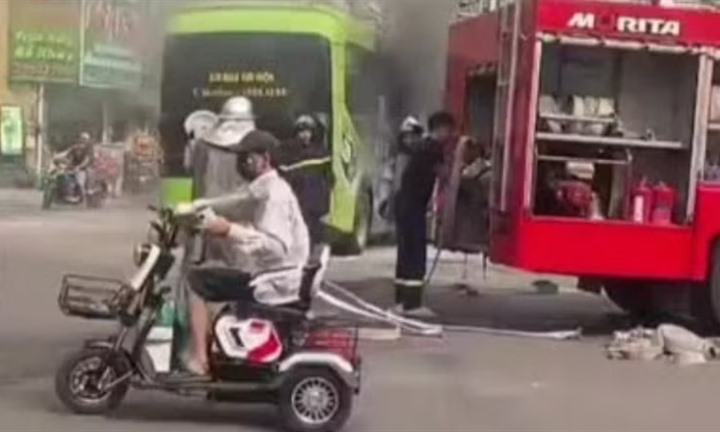 Sau vụ cháy xe buýt điện, Hà Nội yêu cầu doanh nghiệp tăng cường đảm bảo an toàn