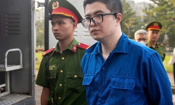 Mr Pips khai nhà đầu tư không thể thắng trên các sàn chứng khoán do mình điều hành