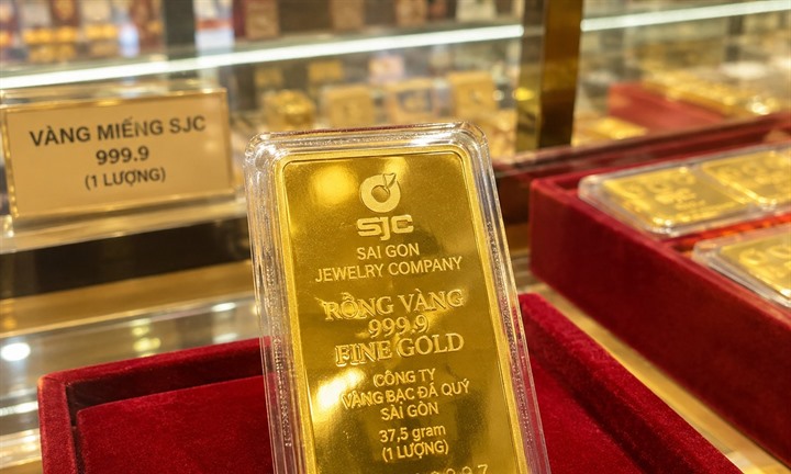 Giá vàng ngày 29/10: Tiếp tục ở mức cao