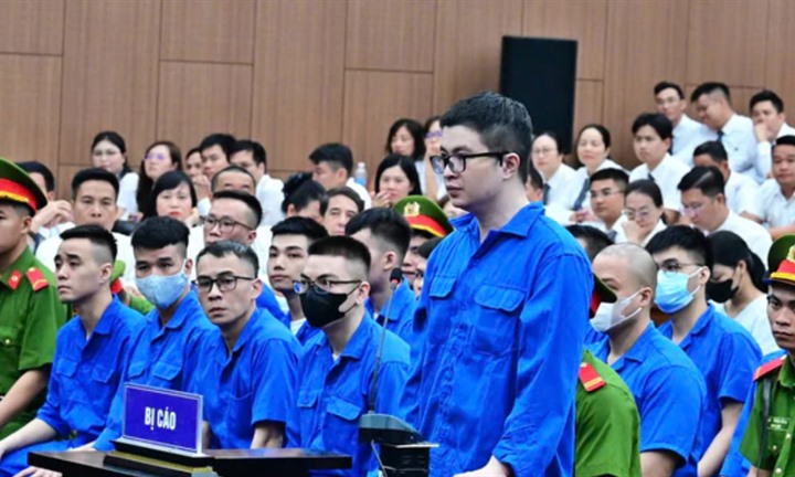 Bố mẹ Mr Pips khai chuyện cất giữ hàng trăm tỷ đồng, xin giám định tâm thần cho con