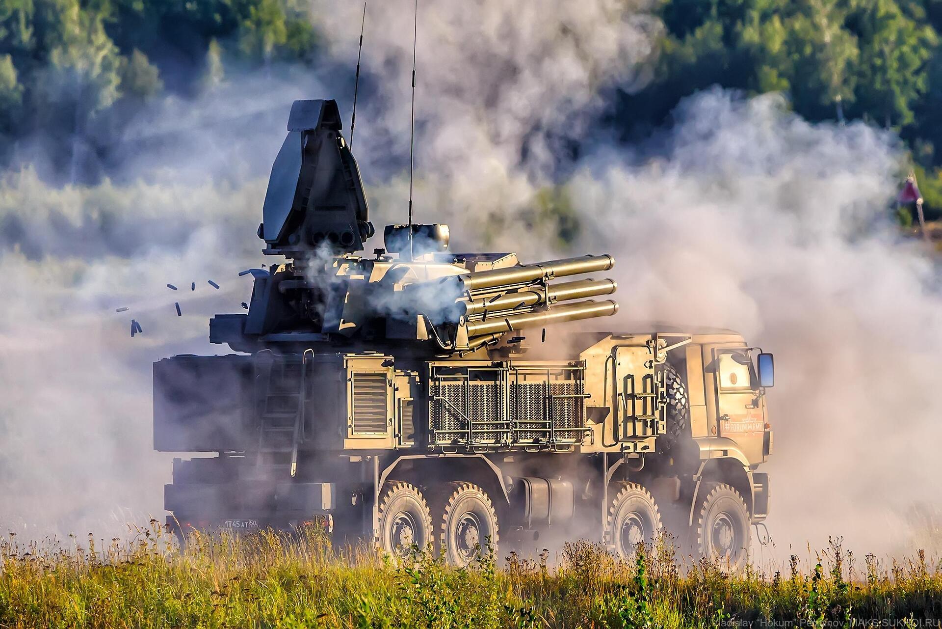 Soi sức mạnh "mãnh thú" Pantsir-S1 Nga trên chiến trường Ukraine: Khắc tinh của "chim sắt" F-16 - 9