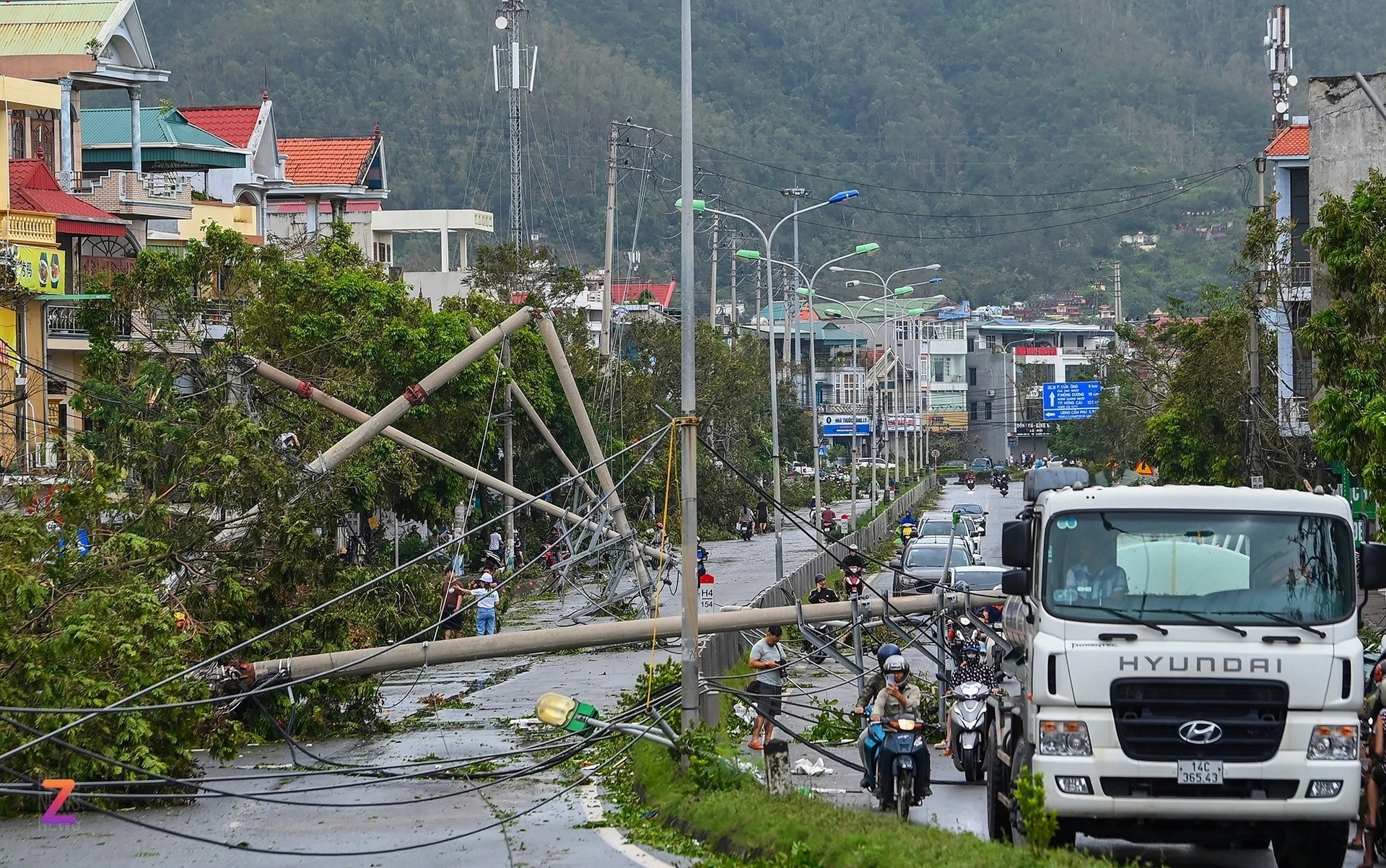 Toàn cảnh bão số 3: Hình ảnh kinh hoàng và những con số  - 3
