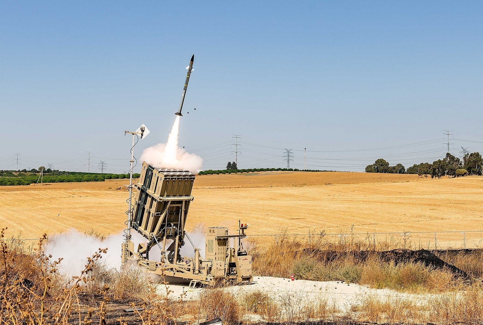 Đối đầu với "mưa tên lửa", hệ thống Vòm Sắt của Israel hoạt động như nào? - 4