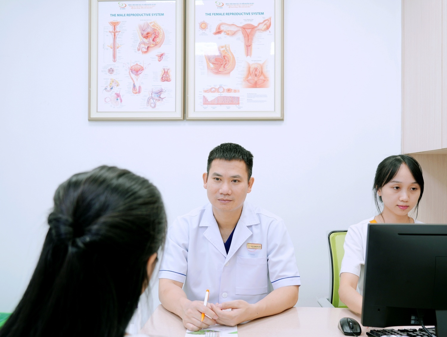 “Người cha” của những đứa trẻ ‘ống nghiệm’ - 7